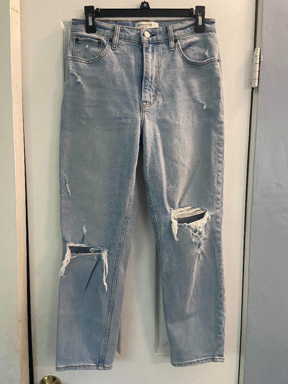 Abercrombie & Fitch The Mom High Rise Jeans Womens 27 Distressed Light Wash Den